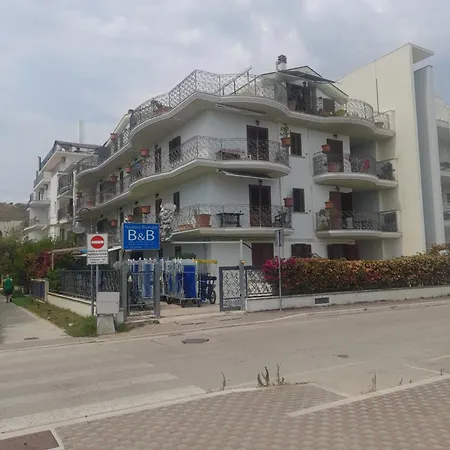 Apartment Vacanze Fronte Mare A Roseto Degli Abruzzi! *