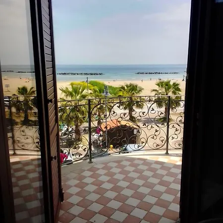 Apartment Vacanze Fronte Mare A Roseto Degli Abruzzi! Roseto Degli Abruzzi