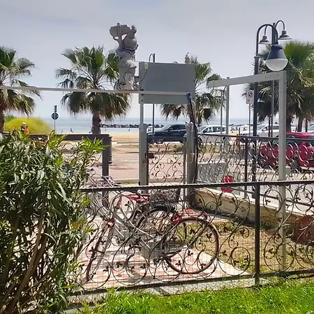 Appartamenti vacanze fronte mare a Roseto degli Abruzzi! Aparthotel Roseto Degli Abruzzi