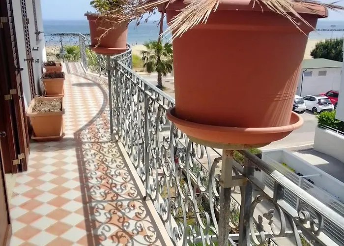 Aparthotel Appartamenti vacanze fronte mare a Roseto degli Abruzzi! Roseto Degli Abruzzi